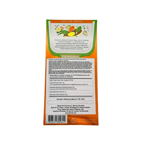 De achterkant van de verpakking van een reep chocolade in de smaak van calamansi cheesecake van het merk Auro