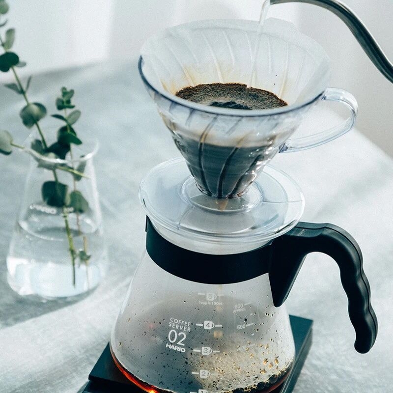 Hario V60 - Koffiedripper, koffiekan, koffiefilters & maatschepje - Complete set